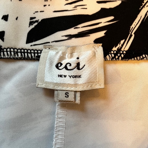 Eci New York Black and White Brushstroke Patterned Full Skirt, Size Small - Picture 3 of 4